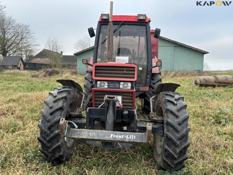 IH 956 XL 4WD med frontlift 2