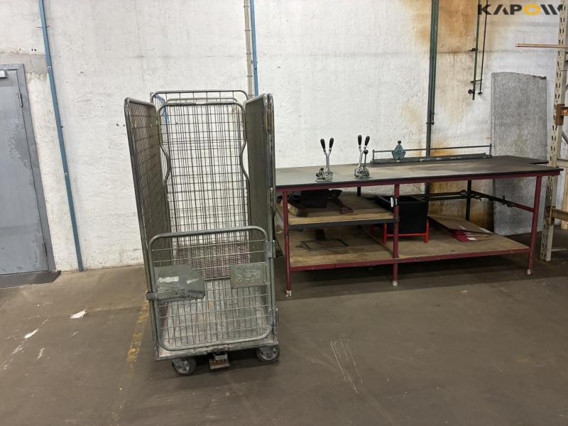 Indpaknings udstyr/ Bord/ Bur 1
