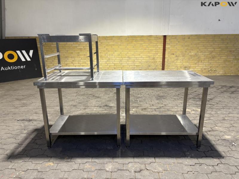 Industri køkkenbord med bakkehylde 2