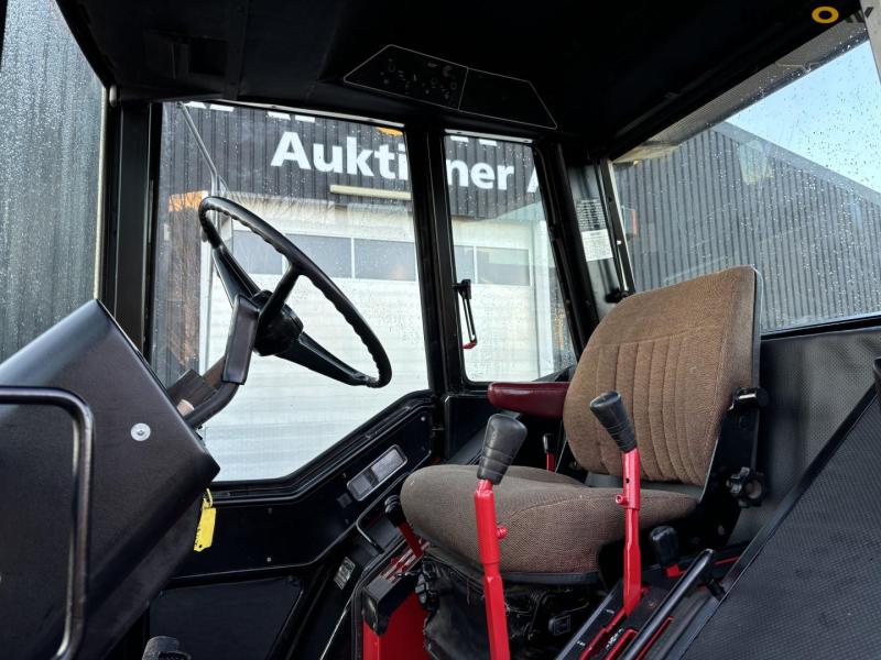 International Harvester 886 traktor 35