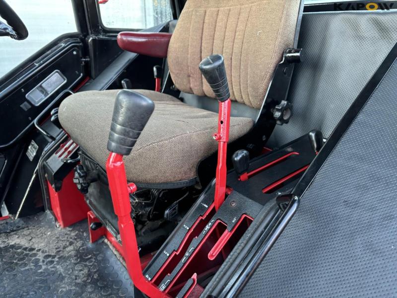 International Harvester 886 traktor 37