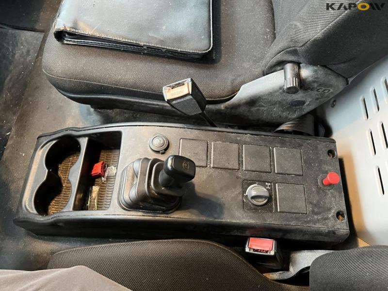 Iveco 120-250 Euro Cargo lastbil med Ferrari F540 kran 46