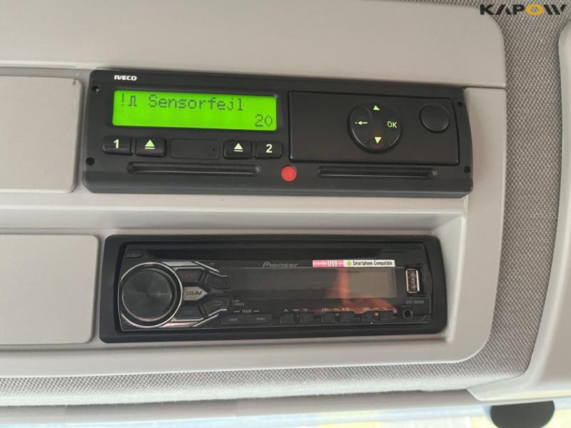 Iveco 120-250 Euro Cargo lastbil med Ferrari F540 kran 48