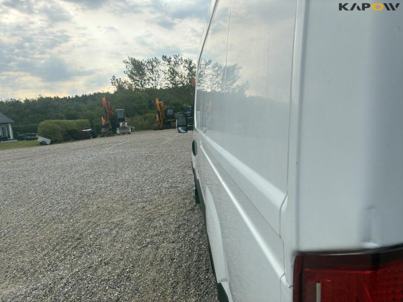 Iveco 35S14 Daily varebil 25