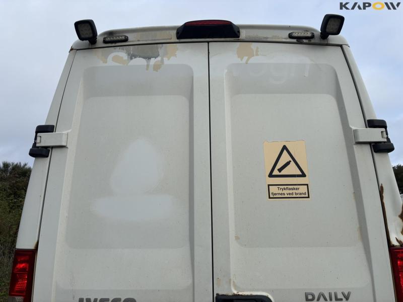 Iveco Daily 35 kassevogn 31