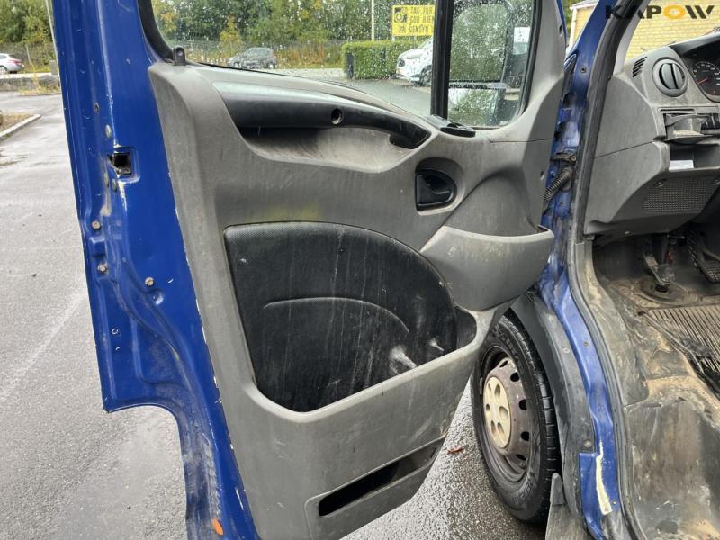 Iveco Daily 35S D mandskabsvogn 28