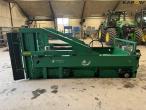 JB-Maskiner spread-a-bale maxi strømaskine med Volvo hitch 4
