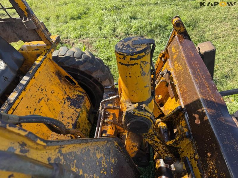JCB 165 skid steer 14