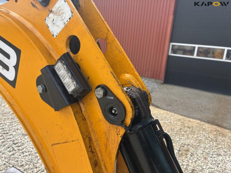 JCB 19/C-1 mini gravemaskine 12