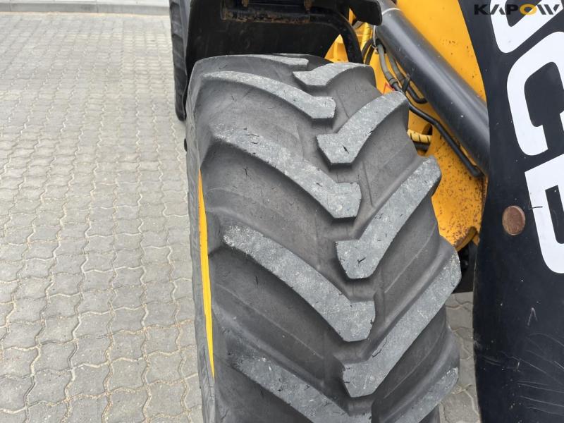 JCB 409 gummihjulslæsser 19