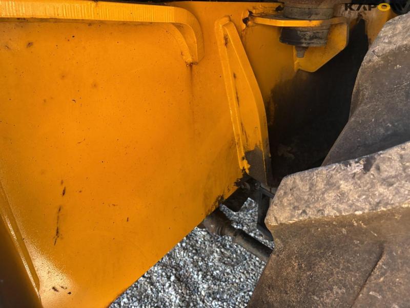 JCB 4CX rendegraver 32