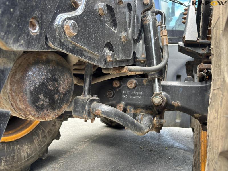JCB FASTRAC 4220 traktor 15