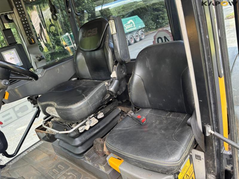 JCB FASTRAC 4220 traktor 59