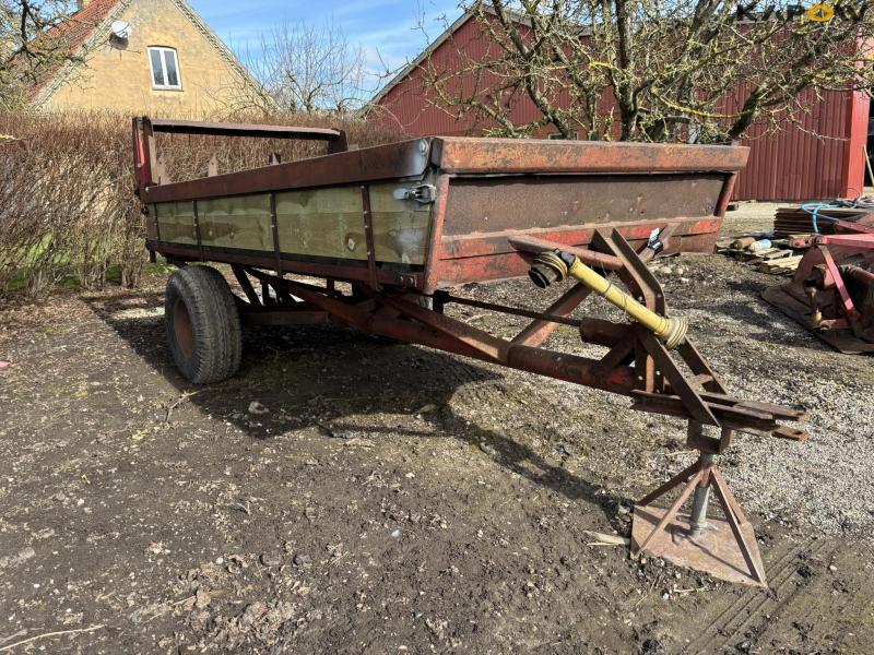 JF AV40 med møgspreder 3