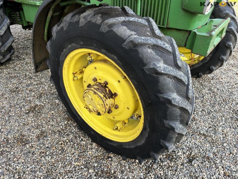 John Deere 3040 traktor 62