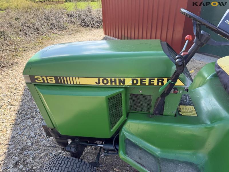John Deere 318 havetraktor med klippebord 9