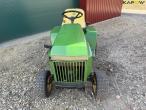 John Deere 318 havetraktor med klippebord 2