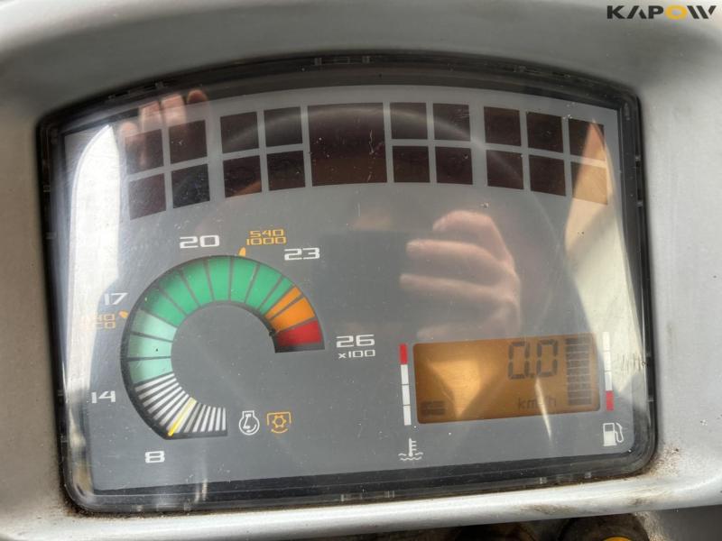 John Deere 3200 traktor med kost 48