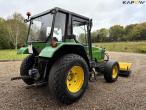 John Deere 3200 traktor med kost 5