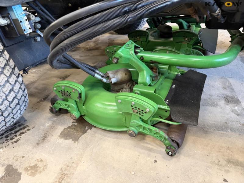 John Deere 3245C græsklipper 23