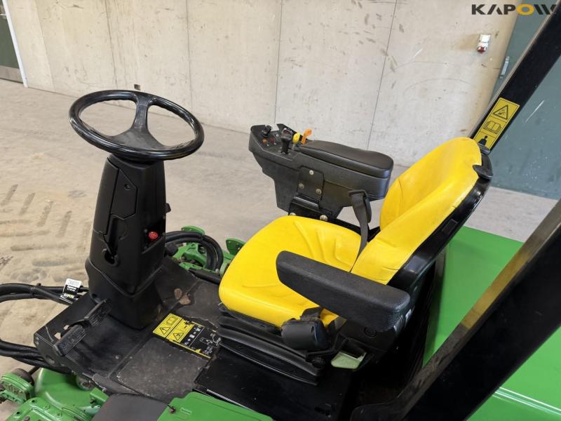 John Deere 3245C græsklipper 25