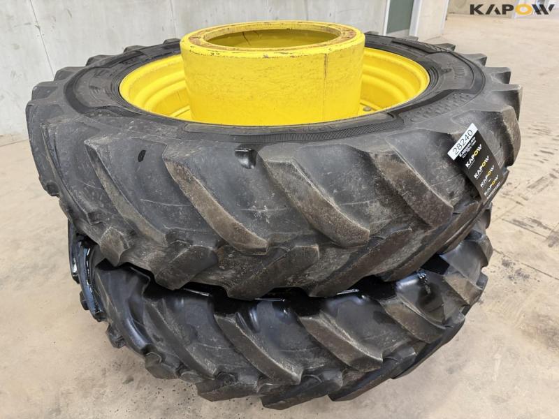 John Deere 380/80-R38 hjul 1