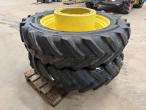 John Deere 380/80-R38 hjul 3