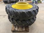 John Deere 380/80-R38 hjul 4