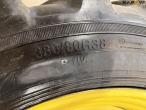 John Deere 380/80-R38 hjul 11