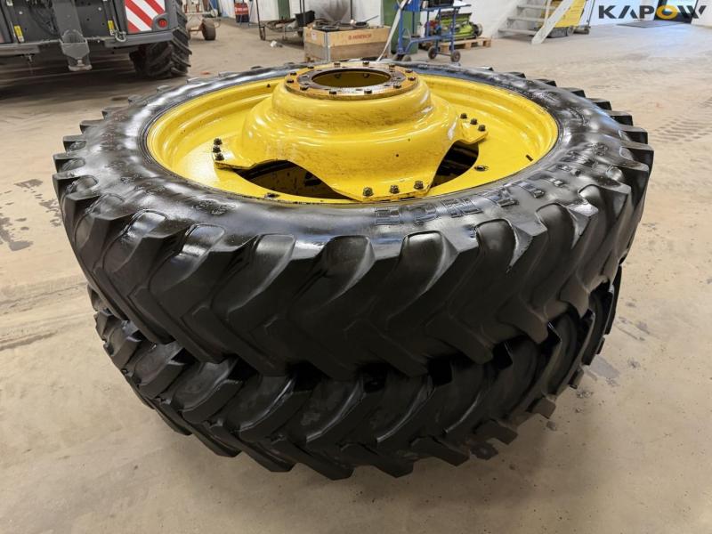 John Deere 380/90-R54 hjul 4