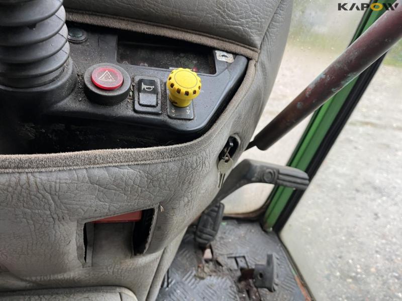 John Deere 4100 traktor med vinter udstyr 30