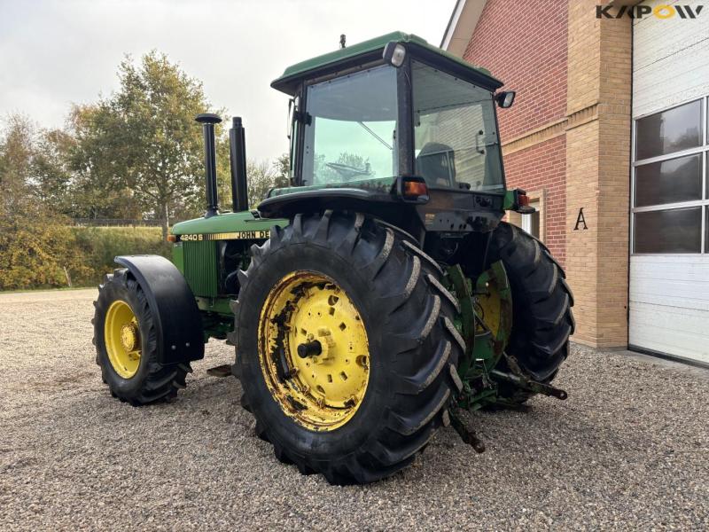 John Deere 4240S traktor 7