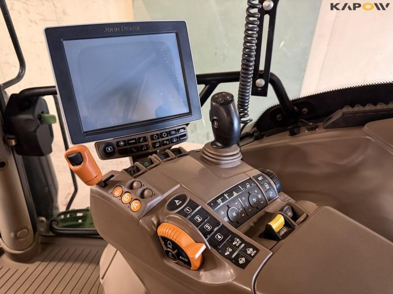 John Deere 6155R traktor 39