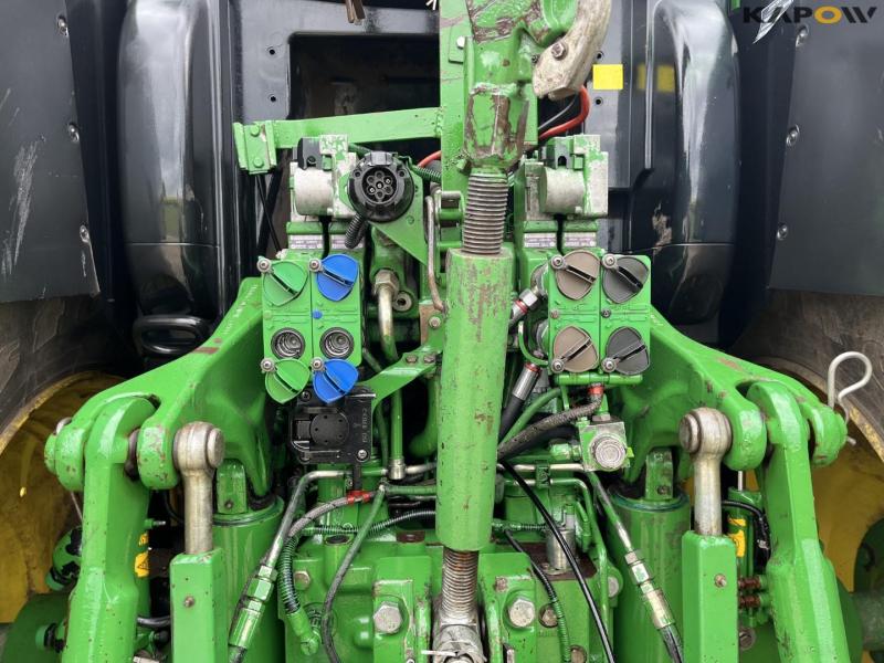 John Deere 6210R traktor 25