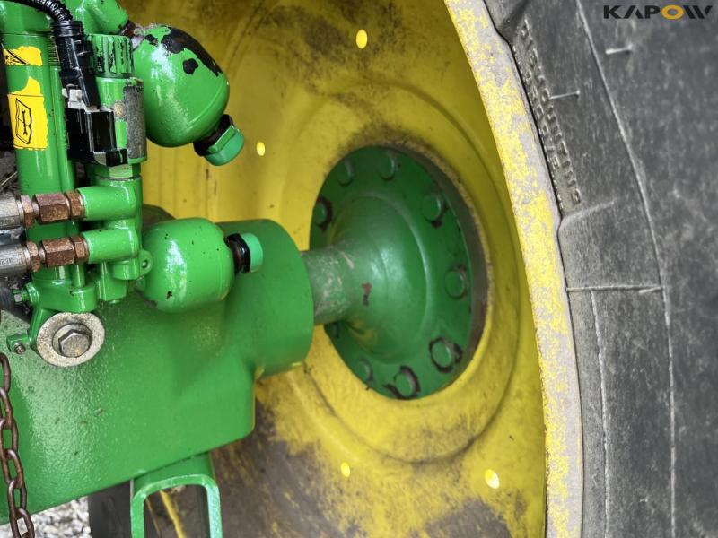 John Deere 6210R traktor 29