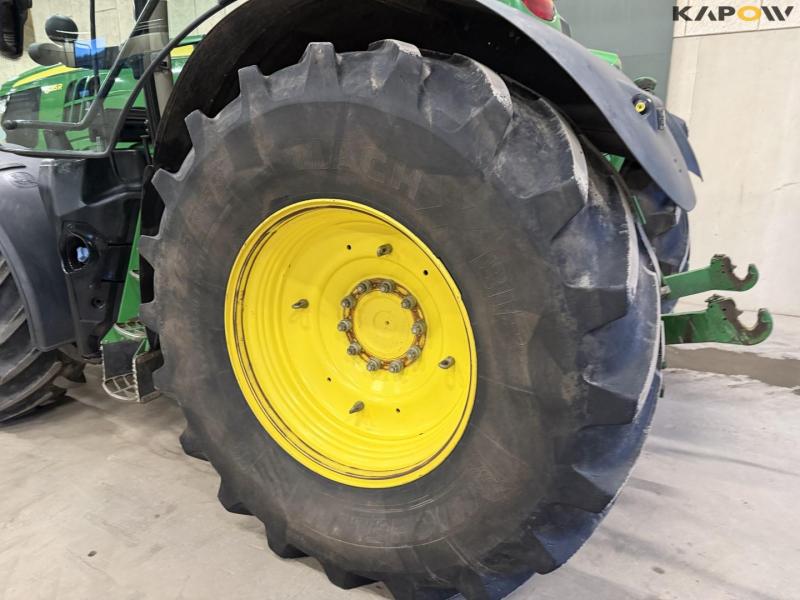 John Deere 6215R traktor 69