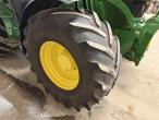 John Deere 6215R traktor 63