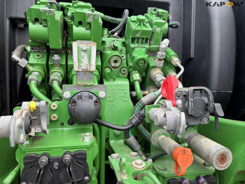 John Deere 6215R traktor 26