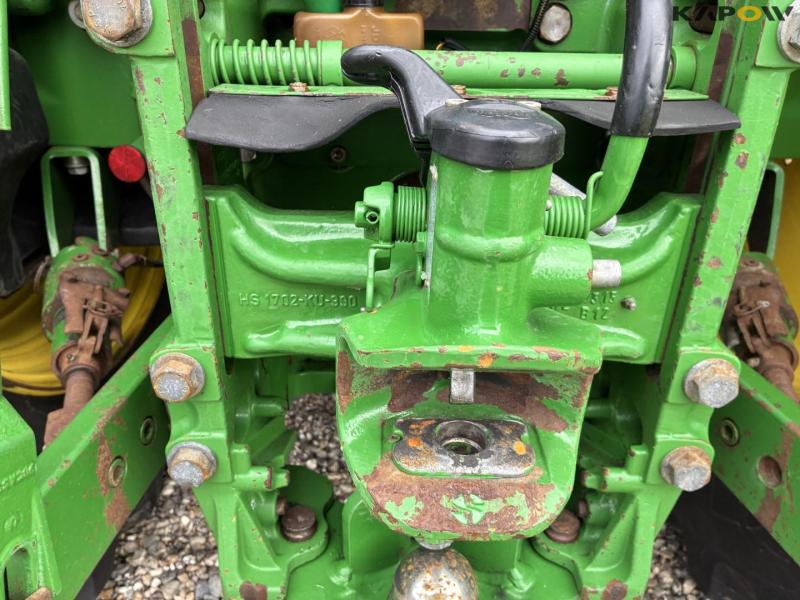 John Deere 6215R traktor 30