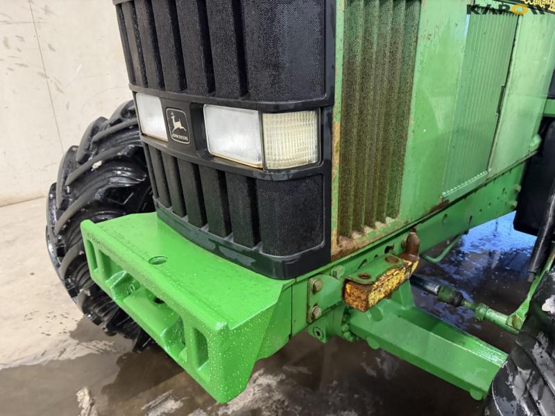 John Deere 6600 traktor 9