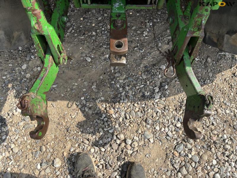 John Deere 6820 traktor med frontlæsser 33