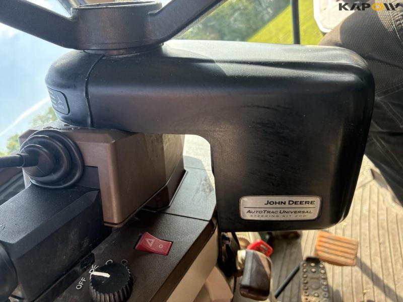 John Deere 6820 traktor med frontlæsser 57
