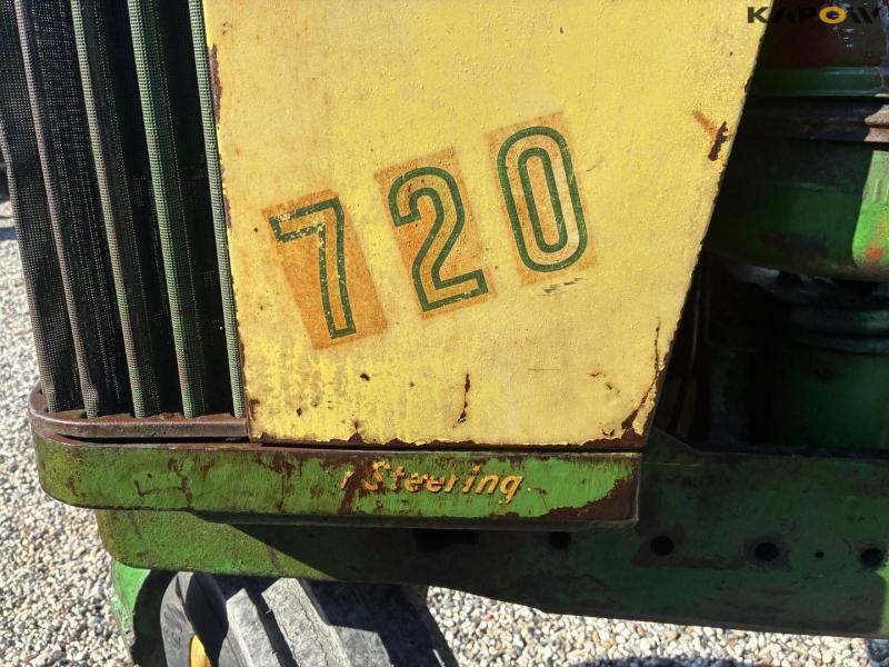 John Deere 720 diesel traktor 8