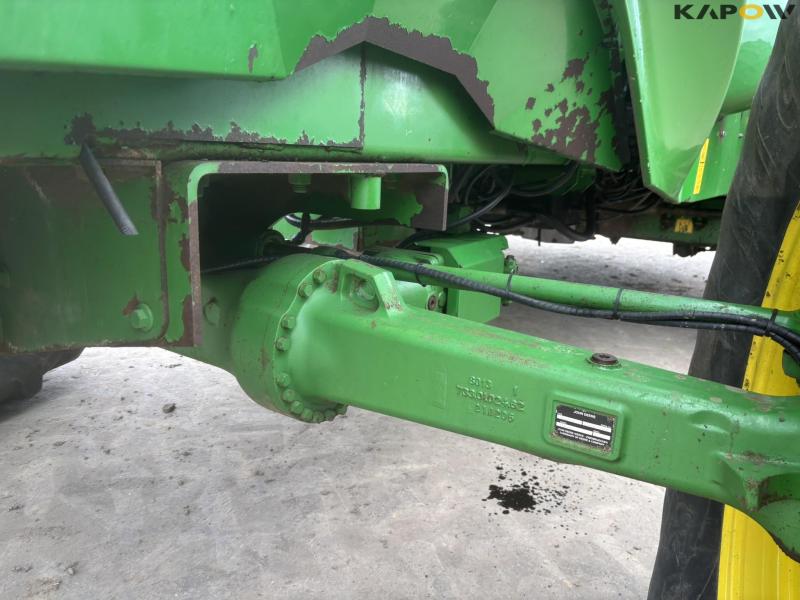 John Deere 7700 snitter med majsbord og pickup 41