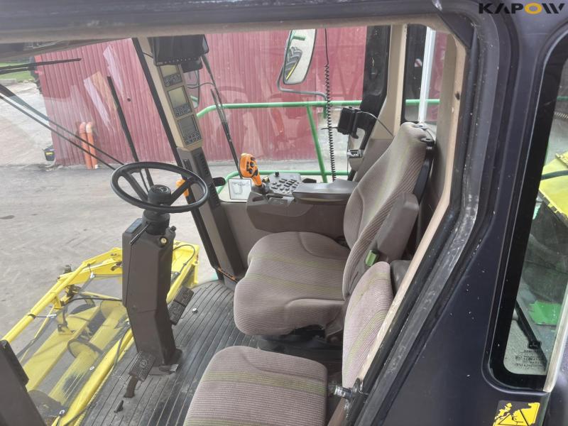 John Deere 7700 snitter med majsbord og pickup 67