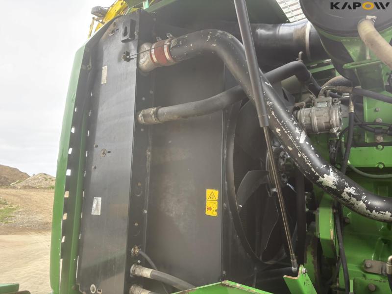 John Deere 7700 snitter med majsbord og pickup 82