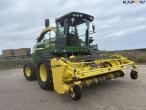 John Deere 7700 snitter med majsbord og pickup 3