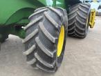 John Deere 7700 snitter med majsbord og pickup 36