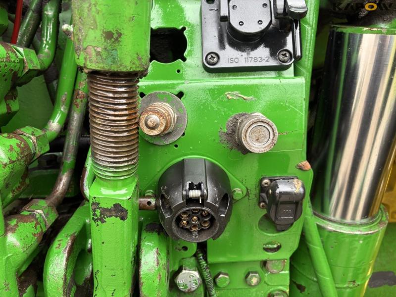 John Deere 7720 traktor 28