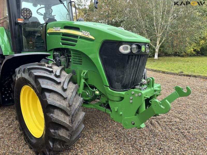 John Deere 7920 traktor 12